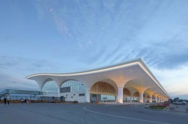 BIM Architecture: Continuous Waves Emerging from Golden Birch Forest – Hulunbuir Hailar Airport Expansion by China Architecture Design Institute Joint Seminar U10-BIM WORLD