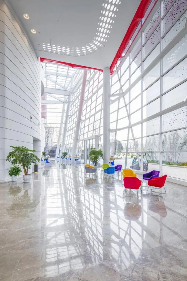 BIM Architecture | Like Crystal Clear Lantern Petals Wrapping the stamens: Chongqing Real Estate Vocational College Library/Paiang International Architectural Design Consultant