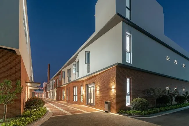 BIM Architecture | Following tradition and innovating, naturally moving - Laketon International School Shanghai Campus/Eva Architects