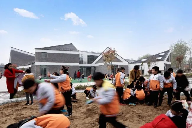 BIM Architecture | Water Town Charm, Glittering Stars on the Endless Plain: Jiangsu Beisha Kindergarten/Crossboundaries
