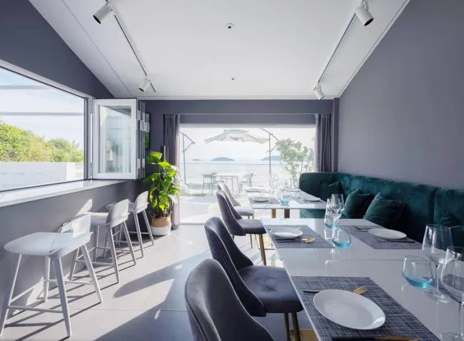 BIM Architecture | Boundless Sea, Tranquil and Distant Mood: Zhejiang Chuanshan and Other Wind Blowing People's Accommodation/Zhou Xin Architectural Design Studio