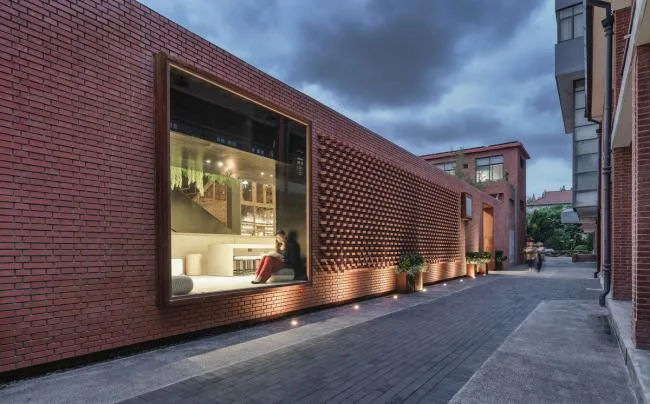 BIM Architecture | Between Memory and Hope: East China Normal University's New Year's Eve Study at the Riva Riverside Bookstore Renovation/Shanghai Riqing Architectural Design
