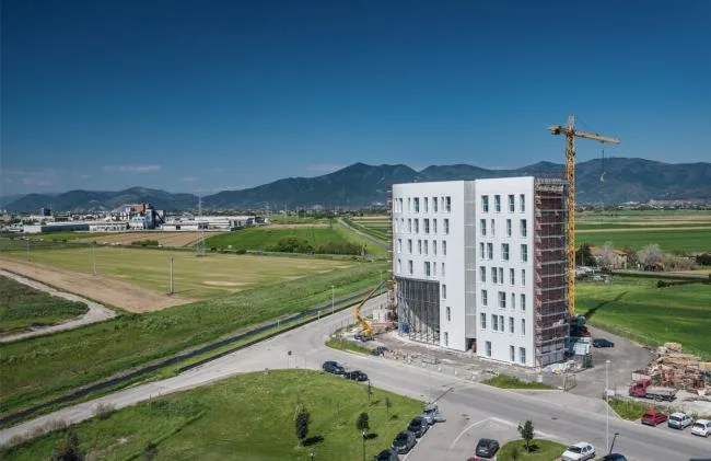 BIM Architecture | Grand Sculpture Under Blue and White Sun Screen: Forti Holding Spa Headquarters and Office Building in Italy/ATIproject