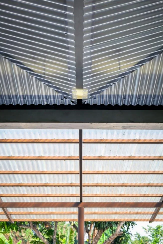 BIM Architecture | A Street Lamp in the Quiet Night of a Village: Kaeng Krachan Library/Junsekino Architects and Design