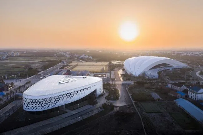 BIM Architecture | The sky is high and the sea is wide, like white waves churning on the sea: Rudong Sports Center/Tongji New Year's Eve Architectural Design and Research Institute