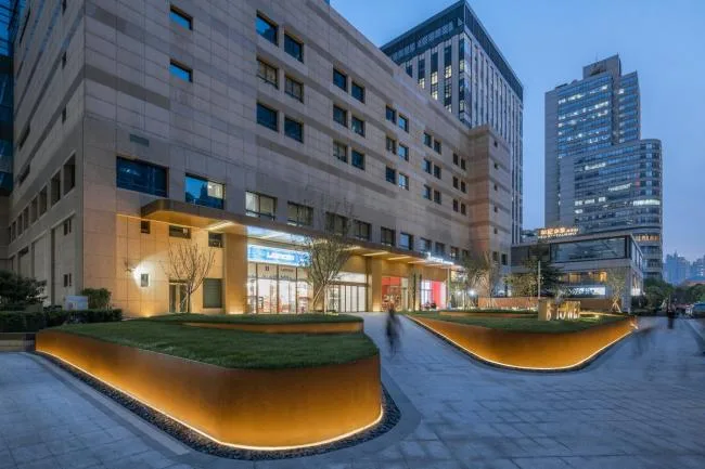 BIM Architecture | Evolution from Conservatism to Openness: Baosteel Building Urban Renewal Project/FTA Architectural Design