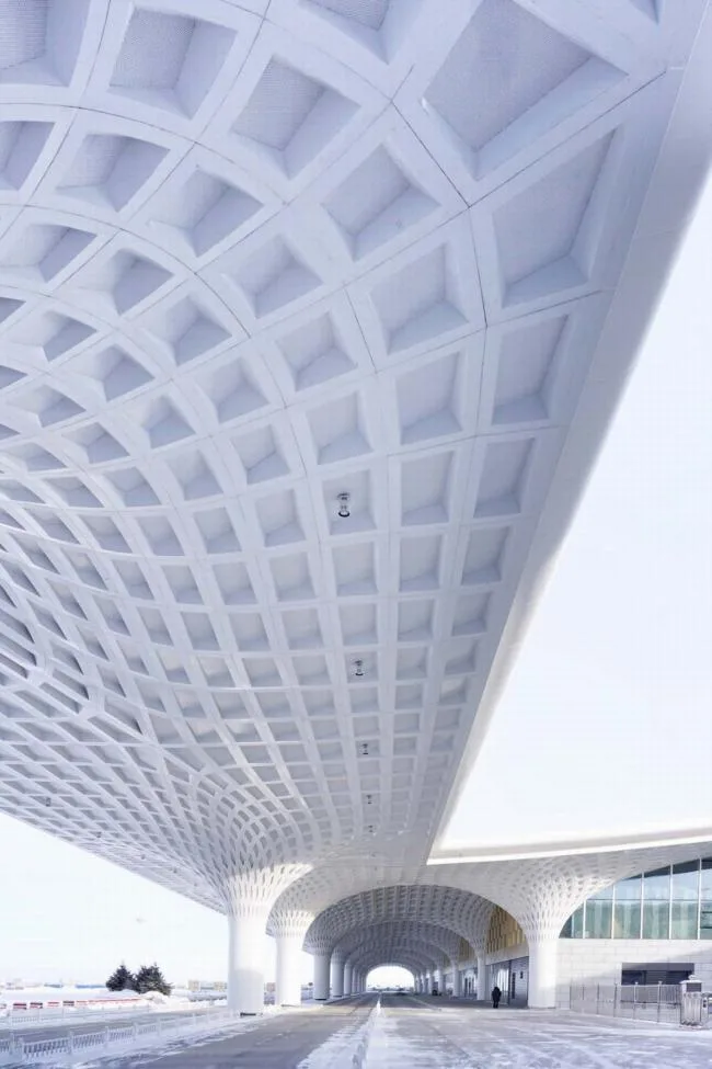 BIM Architecture | Continuous Waves Rising from Golden Birch Forest: Hulunbuir Hailar Airport Expansion Project/China Architecture Design Institute Joint Architectural Design Seminar U10