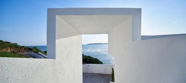 BIM Architecture | Boundless Sea, Tranquil and Distant Mood: Zhejiang Chuanshan and Other Wind Blowing People's Accommodation/Zhou Xin Architectural Design Studio