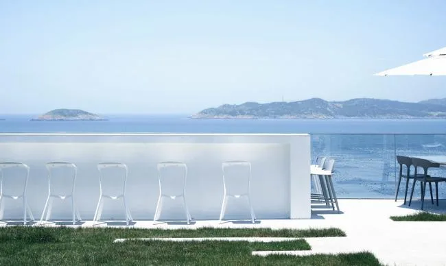 BIM Architecture | Boundless Sea, Tranquil and Distant Mood: Zhejiang Chuanshan and Other Wind Blowing People's Accommodation/Zhou Xin Architectural Design Studio