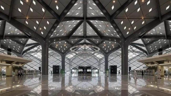 BIM Architecture | Majestic Steel Columns Supporting Tree like Construction: Haramain High Speed Railway Station/Foster Partners Architectural Firm