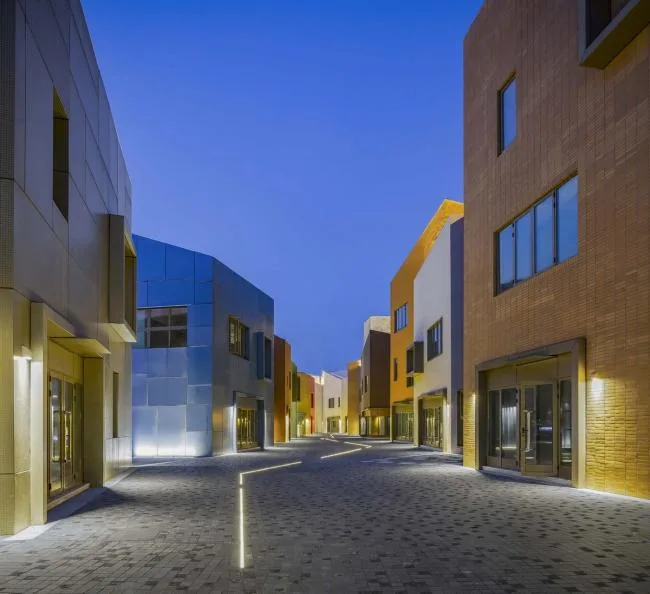 BIM Architecture | Taste of Old Market, Colors from Childhood Memories: Shanghai Lingang New City Community Trade Center/Shanghai Zhongfang Architectural Design