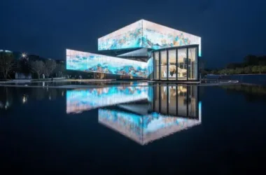 BIM Architecture: A Warm and Transparent Walk Through the Blossoms at Shenzhen Shimao Hong Kong International Center Exhibition Hall by Water Stone Design-BIM WORLD