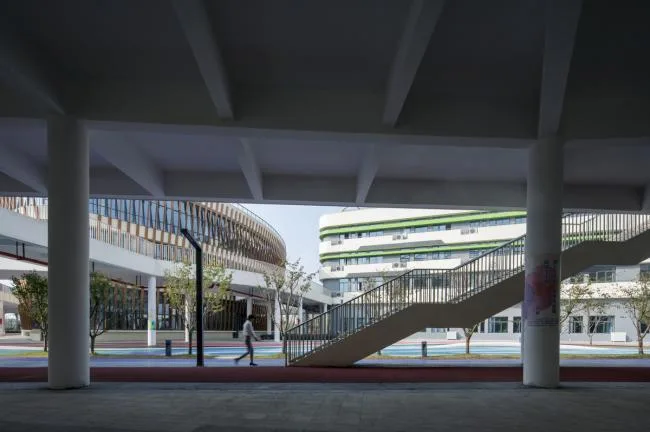 BIM Architecture | The 'White Egret' in front of Xisai Mountain: Shanghai Jiao Tong New Year Education Group (Huzhou) Paddington Bilingual School/Conceptual Design