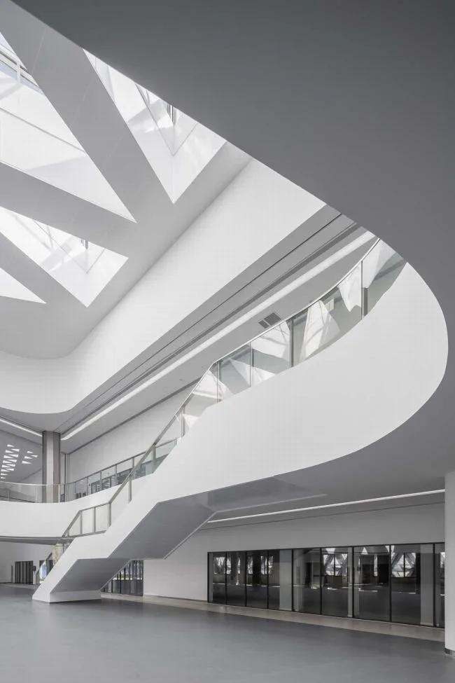 BIM Architecture | The sky is high and the sea is wide, like white waves churning on the sea: Rudong Sports Center/Tongji New Year's Eve Architectural Design and Research Institute
