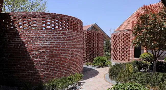 BIM Architecture | Rhythmic Brick Red Garden: Rizhao 1971 Study Camp Old School Reform/DK Architectural Design
