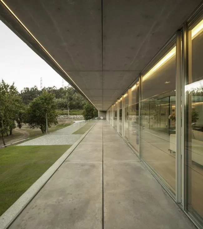 BIM Architecture | Pure and Primitive - Spaceworkers in Samba, Portugal