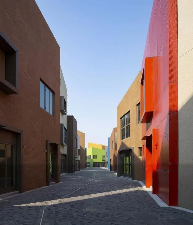 BIM Architecture | Taste of Old Market, Colors from Childhood Memories: Shanghai Lingang New City Community Trade Center/Shanghai Zhongfang Architectural Design