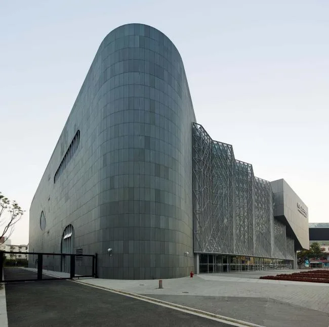 BIM Architecture | The Beauty of Modern Light Transparency and Traditional Heavy Integration: Shanghai Hongqiao Art Center/BAU