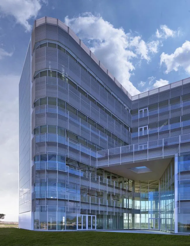 BIM Architecture | Grand Sculpture Under Blue and White Sun Screen: Forti Holding Spa Headquarters and Office Building in Italy/ATIproject