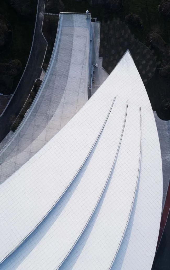 BIM Architecture | The sky is high and the sea is wide, like white waves churning on the sea: Rudong Sports Center/Tongji New Year's Eve Architectural Design and Research Institute