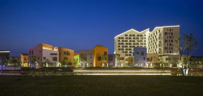 BIM Architecture | Taste of Old Market, Colors from Childhood Memories: Shanghai Lingang New City Community Trade Center/Shanghai Zhongfang Architectural Design