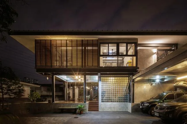 BIM Architecture | Thailand Room 713: Half Residential, Half Unelegant Scenery/Junsekino Architect and Design