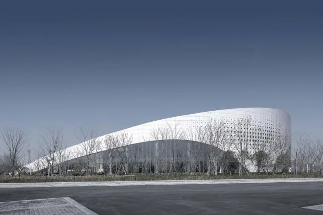 BIM Architecture | The sky is high and the sea is wide, like white waves churning on the sea: Rudong Sports Center/Tongji New Year's Eve Architectural Design and Research Institute