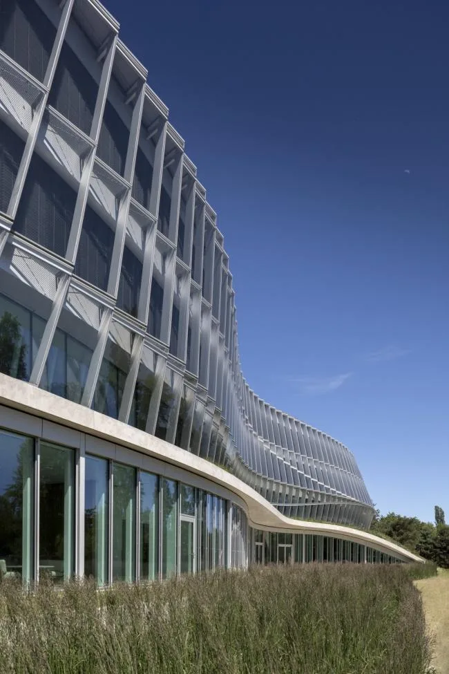 BIM Architecture | Butterfly like Lightly Spreading Wings: International Olympic Committee Headquarters/3XN