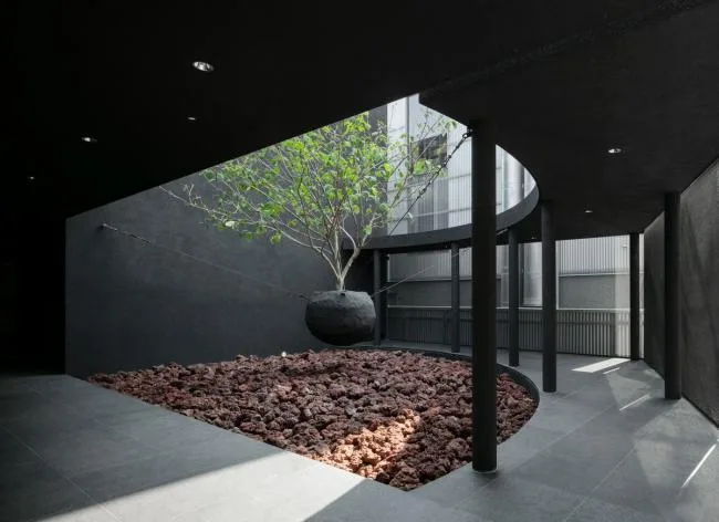 BIM Architecture | Flexible Geometry, Mysterious Like Dark Materials in the Universe: Juun. J Flagship Store/WGNB