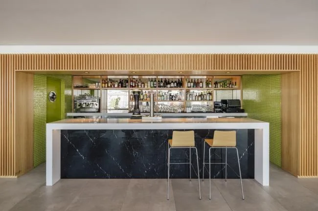 BIM Architecture | Elegant Volume Invented by Pure Lines: Flamenco Club Hotel/Zooco Estudio