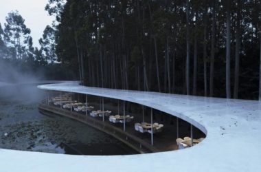 BIM Architecture: Cloud Mirror and Flower Garden Warm Pot Restaurant by Muda Architecture – A Study in Ribbon-Like Cloud Transcendence-BIM WORLD