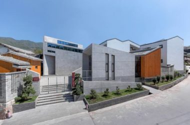 BIM Architecture: A Compact and Elegant Alternative Court by Zhida Architecture Studio and Zhengdong Design-BIM WORLD
