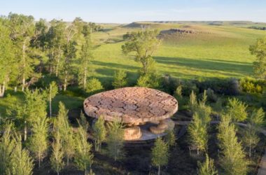 BIM Architecture: Carved Wood Bundle and Tranquility at Tippet Rise Art Exhibition Pavilion by Kéré Architecture-BIM WORLD