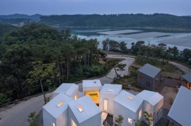 BIM Architecture: Floating Cube Room by Younghan Chung Architects Amidst the Jungle by the Blue Lake-BIM WORLD