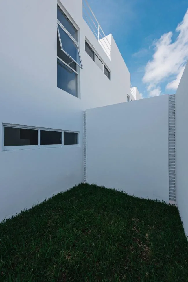 BIM Architecture | Sonata Room, using stairs to create intersecting public and private spaces/Arkham Projects