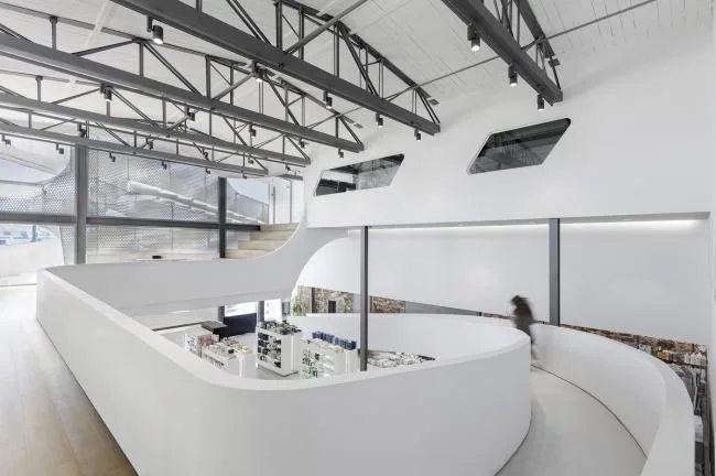 BIM Architecture | Song of Waves and White Sails: Mole Pharmacy/KLab Architecture