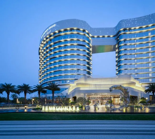 BIM Architecture | Harbor Ship, Enjoying Sea View: Wyndham Grand Plaza Yuzhou/Xiamen Branch of China Academy of Building Research