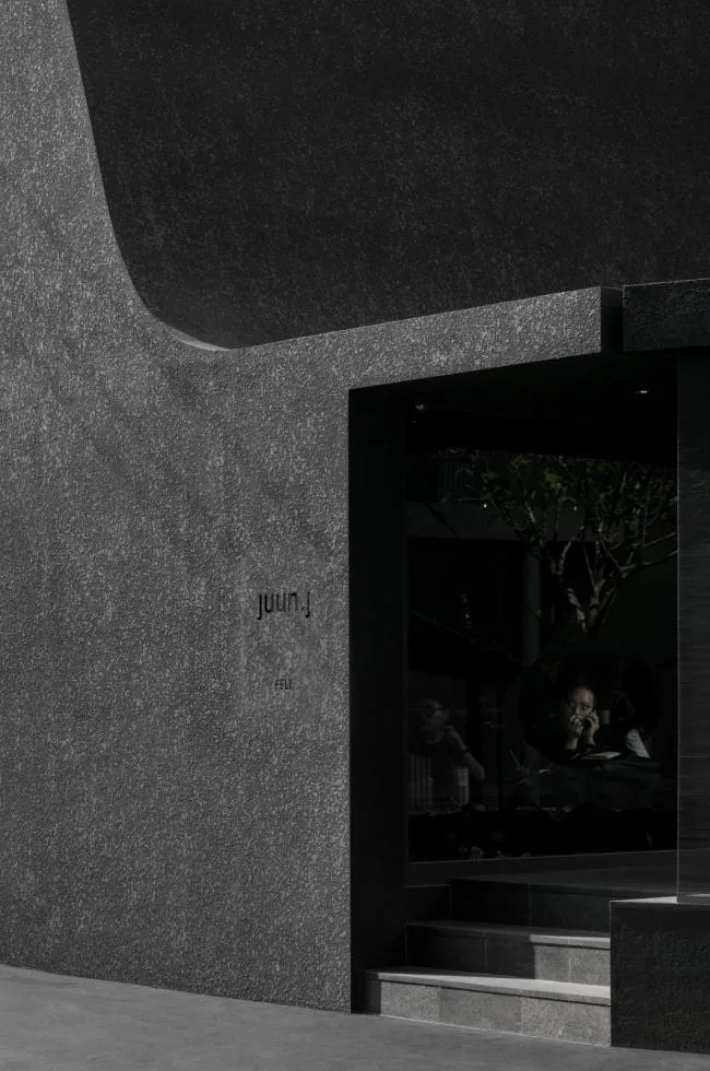 BIM Architecture | Flexible Geometry, Mysterious Like Dark Materials in the Universe: Juun. J Flagship Store/WGNB