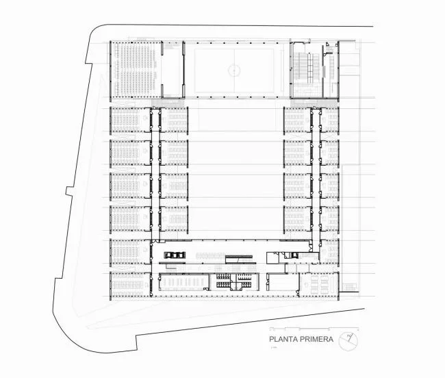 BIM Architecture | Neat Queue Like a Companion: In the Middle of Teacher Training/Ram ó n Fern á ndez Alfonso