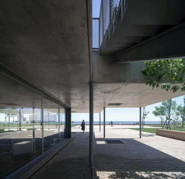 BIM Architecture | Seaside Restaurant/Vertical Building