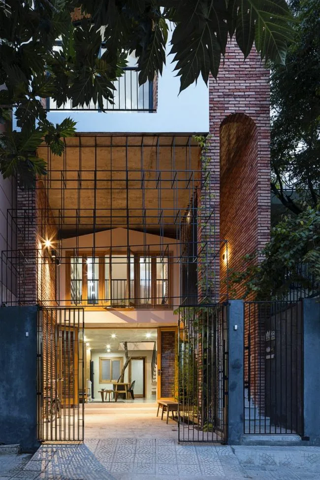 BIM Architecture | Space Nesting, Breathing Tropical Room/IZ Architects