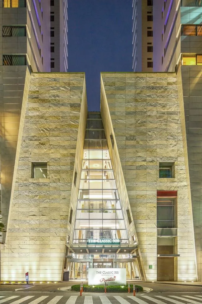 BIM Architecture | Composite Elderly Community in the Center of the City - Design Practice of Xingcheng MALL+THE CLASS 500 Elderly Apartment/JERDE
