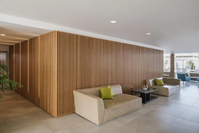 BIM Architecture | Elegant Volume Invented by Pure Lines: Flamenco Club Hotel/Zooco Estudio