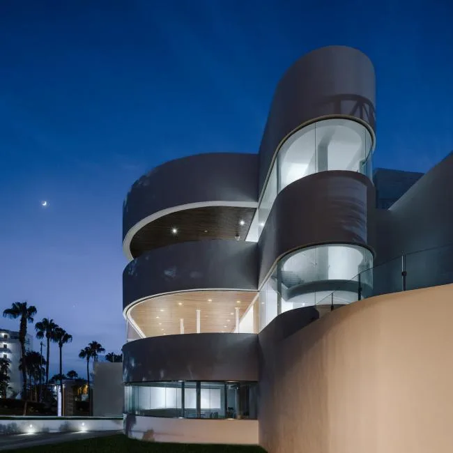 BIM Architecture | Elegant Volume Invented by Pure Lines: Flamenco Club Hotel/Zooco Estudio