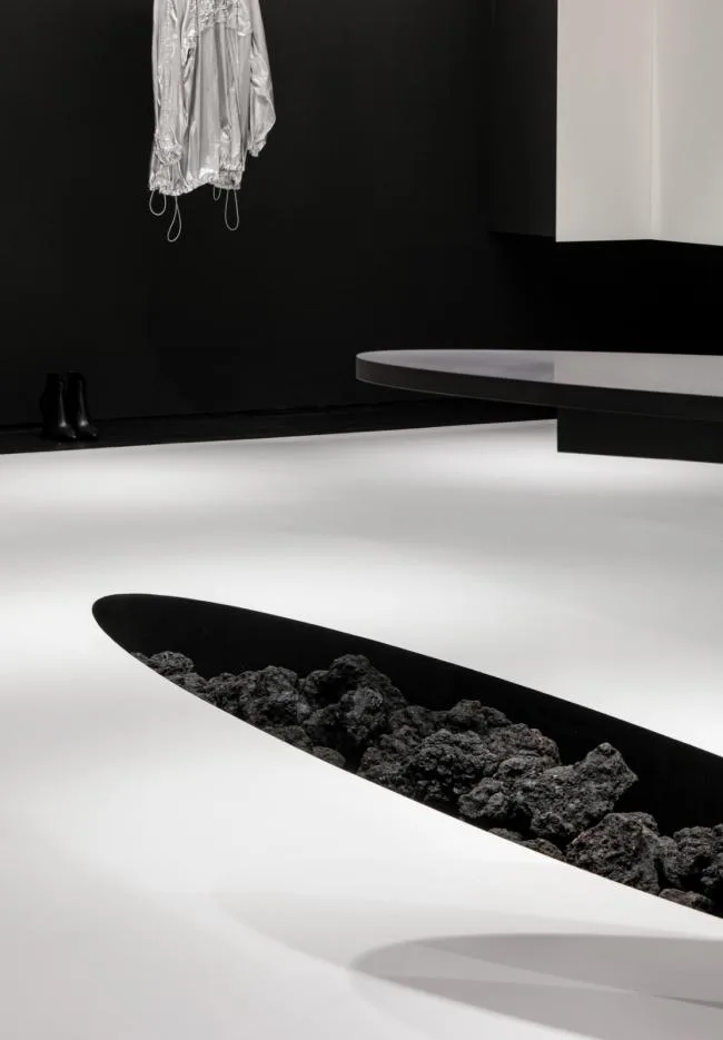 BIM Architecture | Flexible Geometry, Mysterious Like Dark Materials in the Universe: Juun. J Flagship Store/WGNB