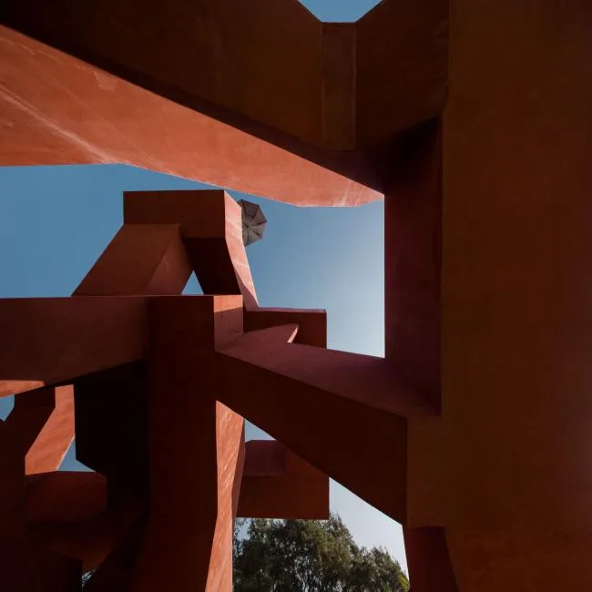BIM Architecture | Maze of Overlapping and Interweaving - Ten Katas/Supermachine Studio