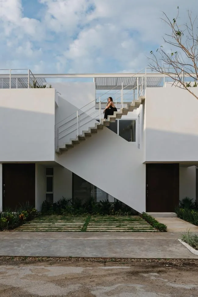 BIM Architecture | Sonata Room, using stairs to create intersecting public and private spaces/Arkham Projects