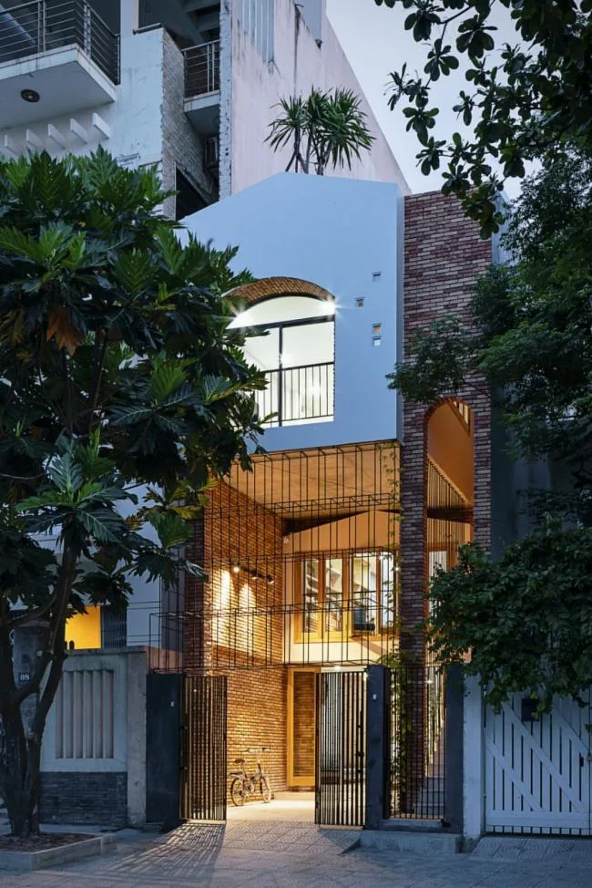 BIM Architecture | Space Nesting, Breathing Tropical Room/IZ Architects