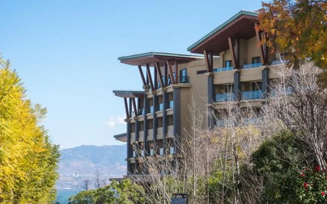 BIM Architecture | Enjoying Green Mountains and Blue Water Scenery, Showcasing Ancient and Intimate Appearance: Hilton Hotel Dali/CCDI+WATG