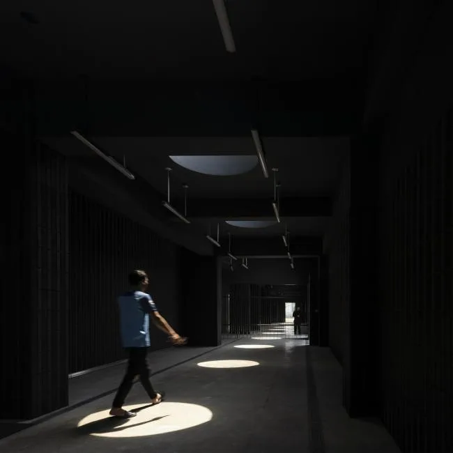 BIM Architecture | Unique yet cautious, like mountains and soil at night: Taiwan Livestock Pingtung Agricultural Science Factory/Zexin Building